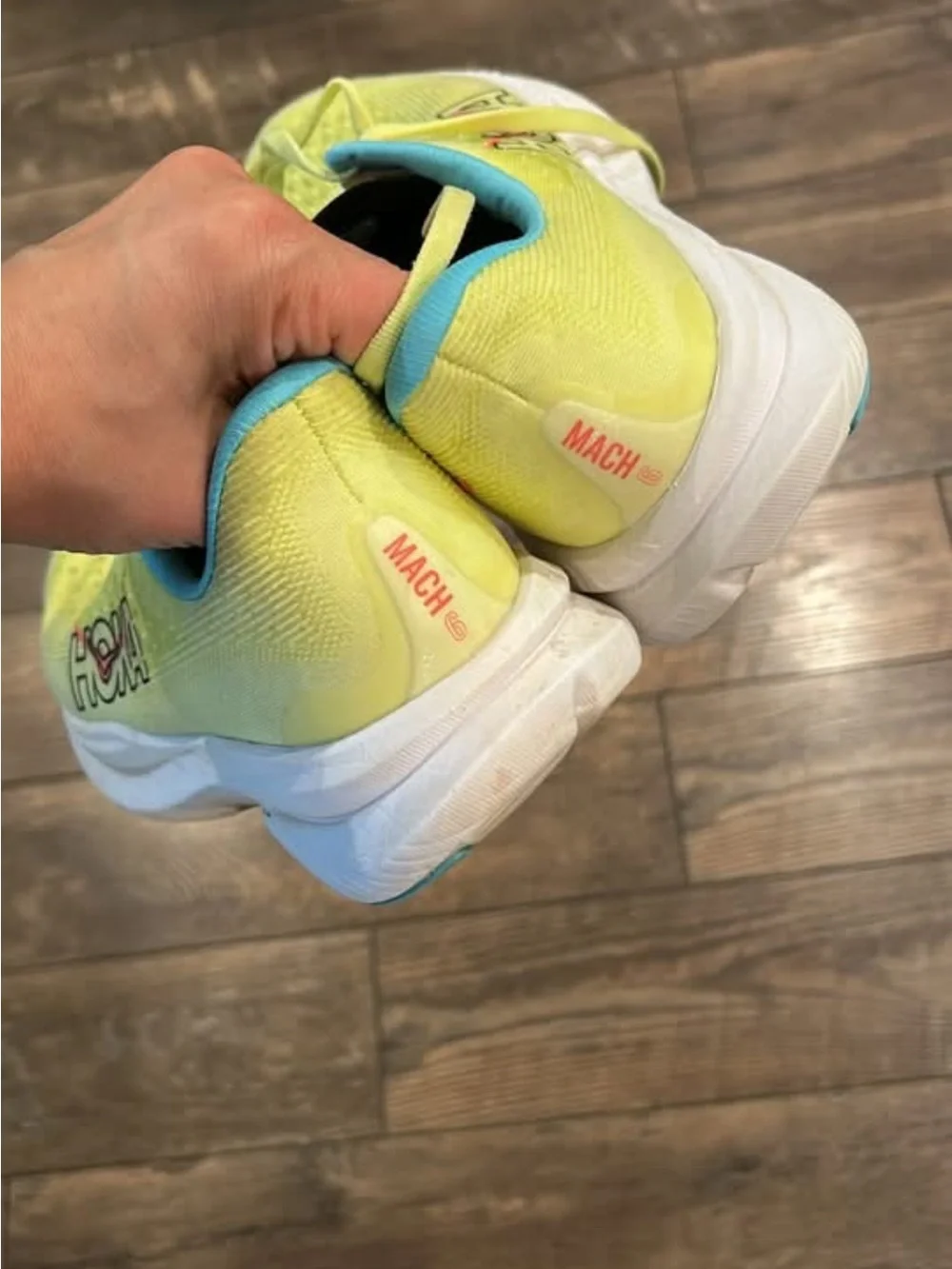 HOKA Mach 6 